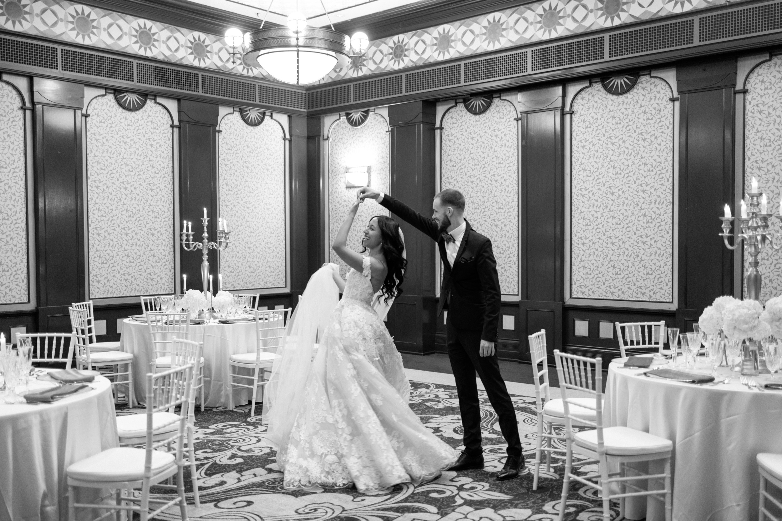 3-Old_Port_Montreal_Intercontinental_Wedding-Aliza-Dworkind-Photography-23